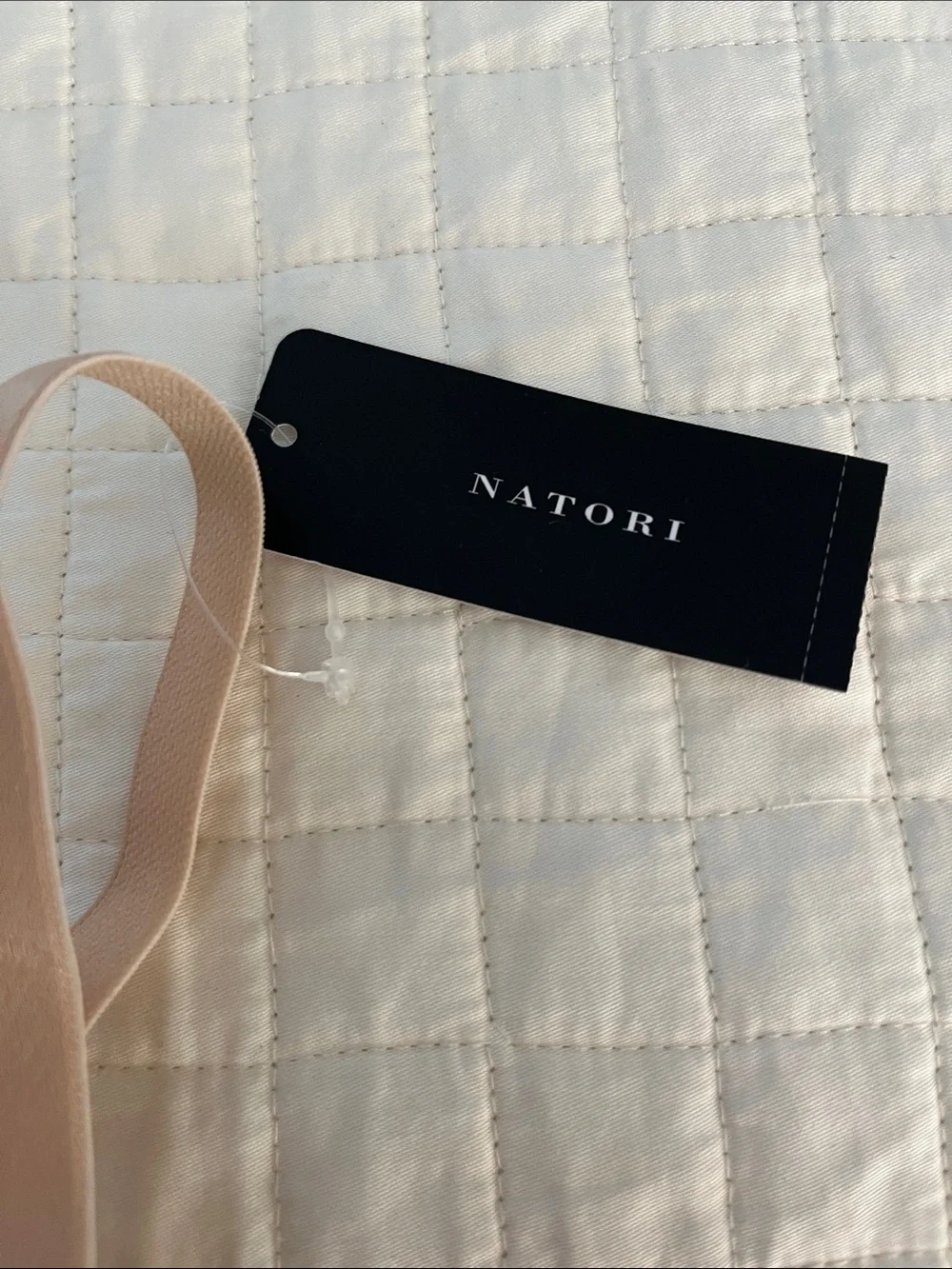 New Natori Feathers Bra, Nude,  T-Shirt Style 730023, Size 36DDD, NWT